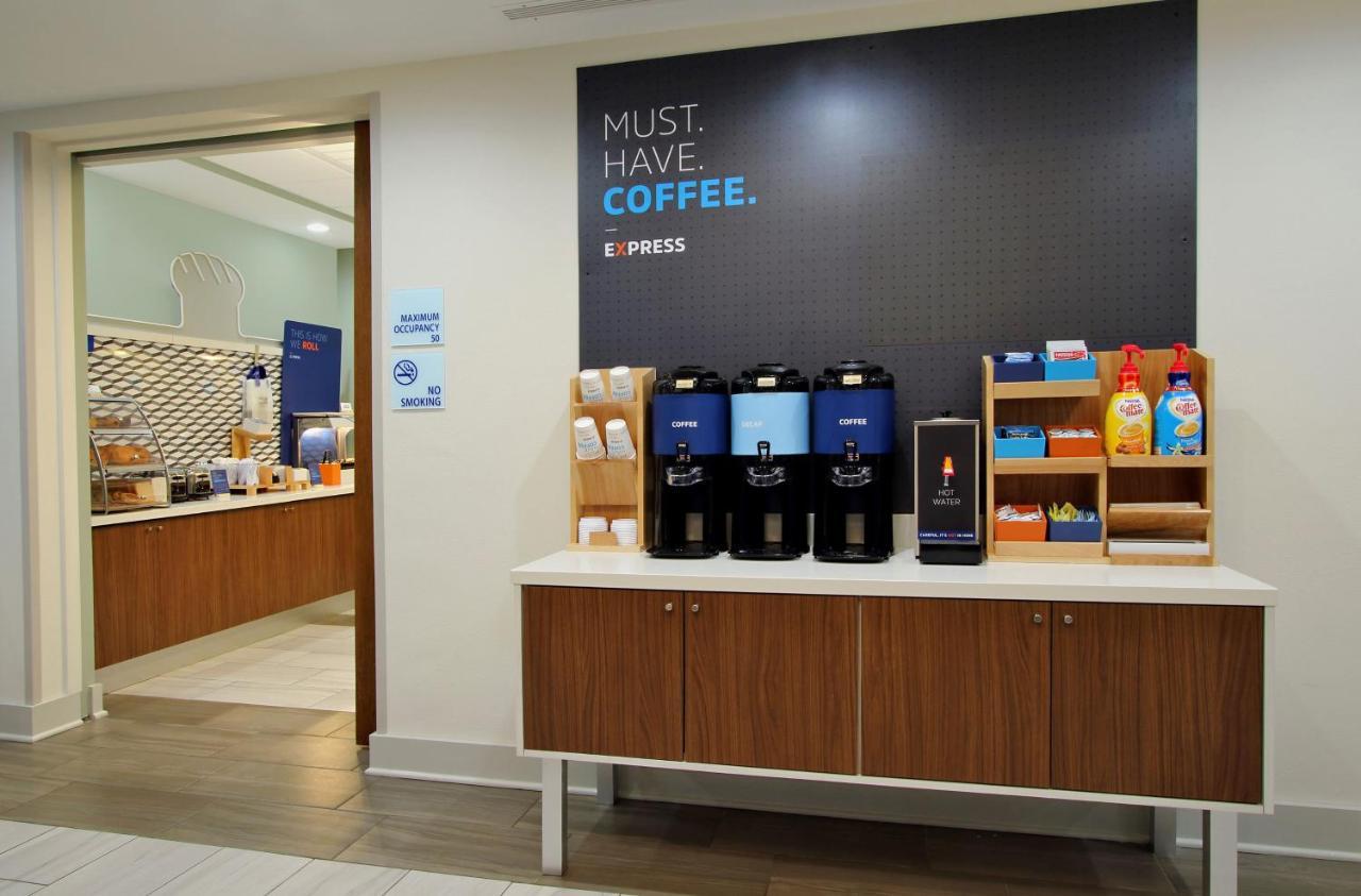 Express By Ihg Hotel 3*