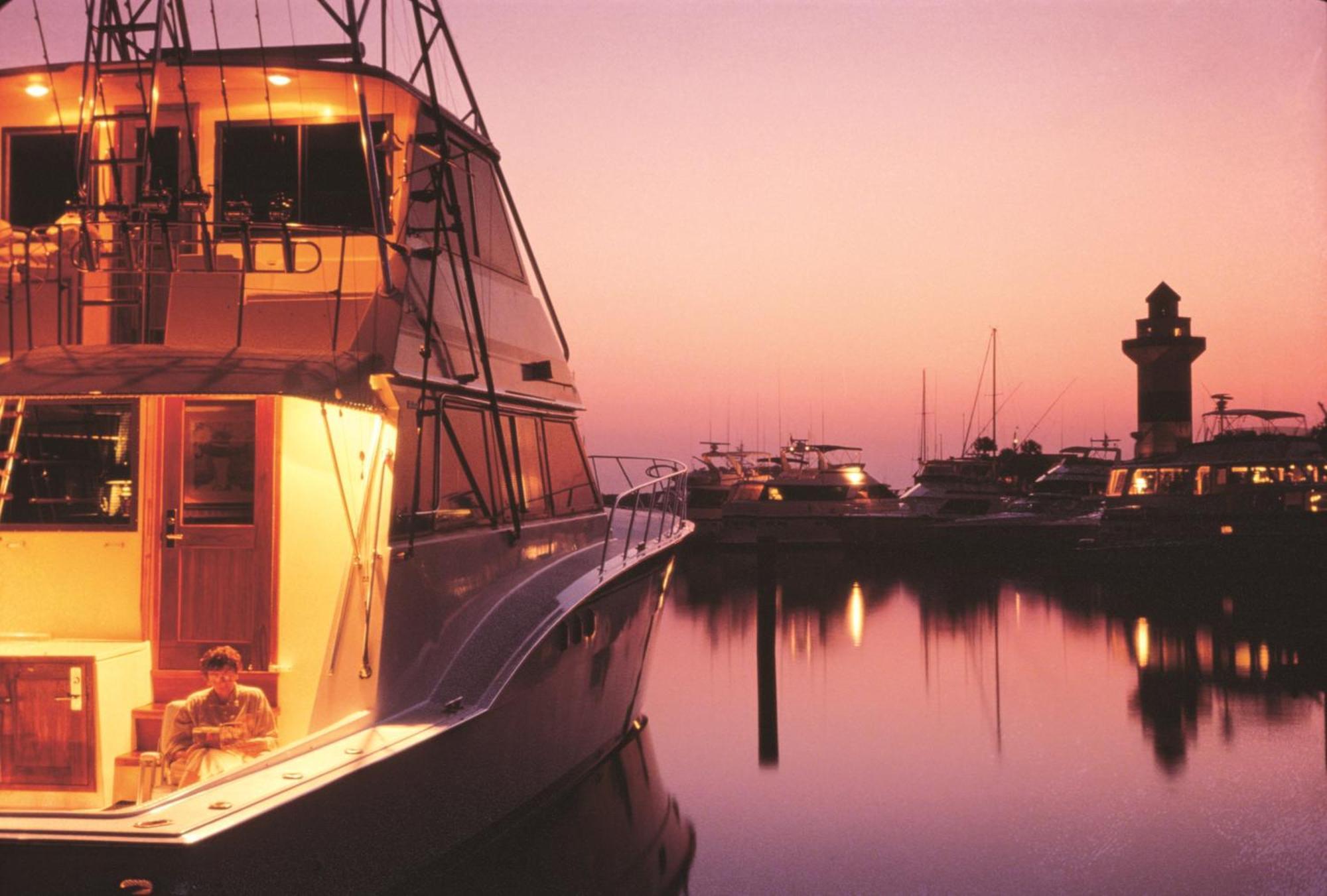 Holiday Express By Ihg Hotel 3*